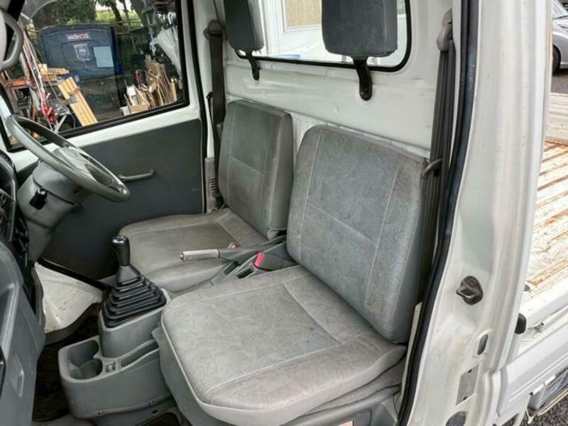 CLIPPER TRUCK