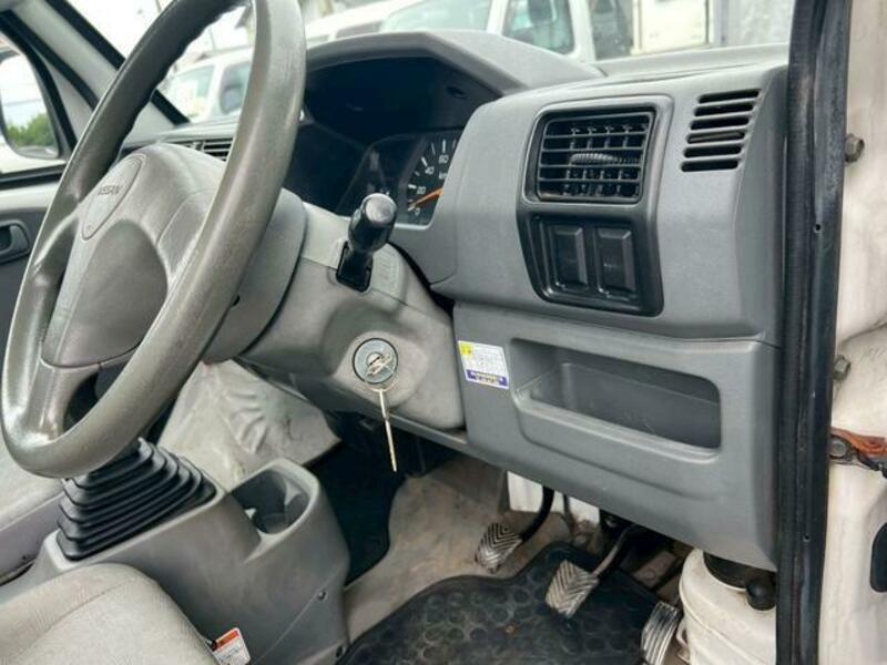 CLIPPER TRUCK