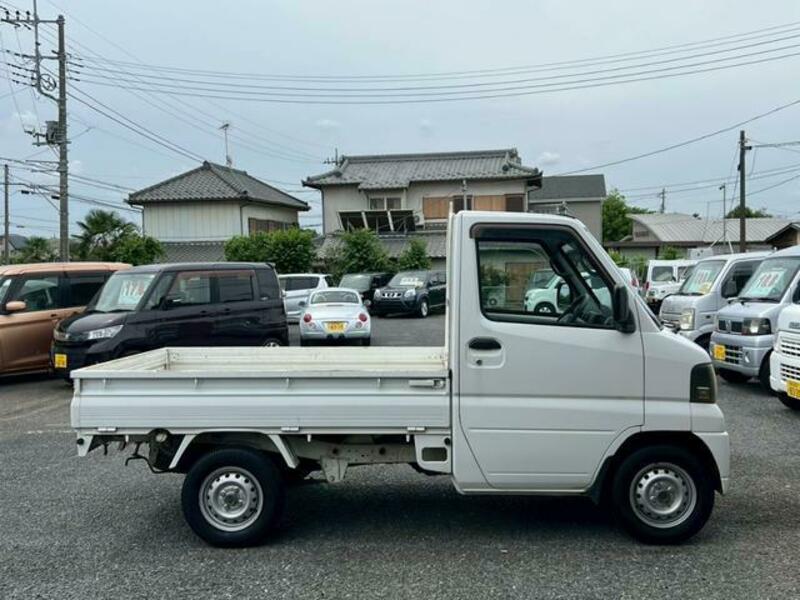 CLIPPER TRUCK