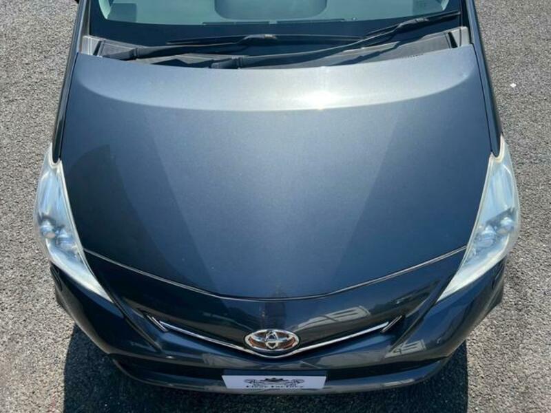 PRIUS ALPHA
