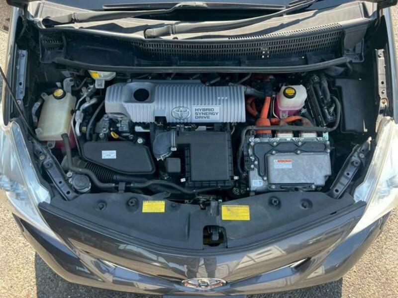 PRIUS ALPHA