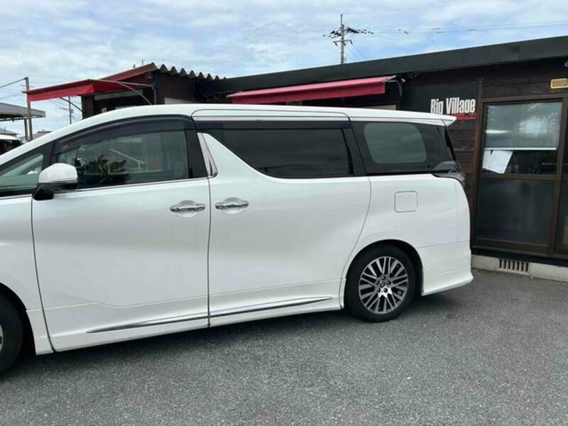 VELLFIRE