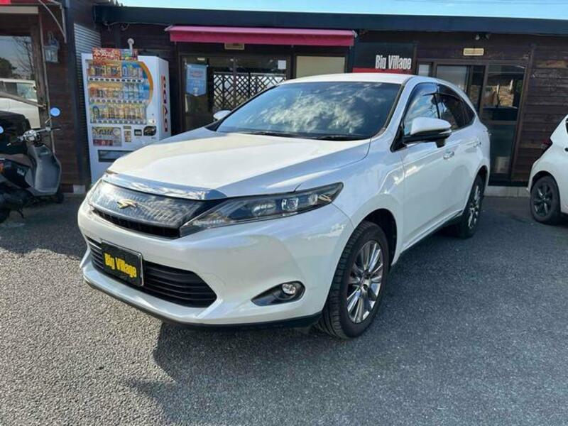 TOYOTA HARRIER