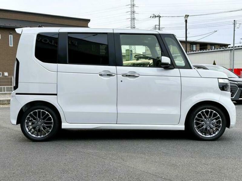 N BOX CUSTOM