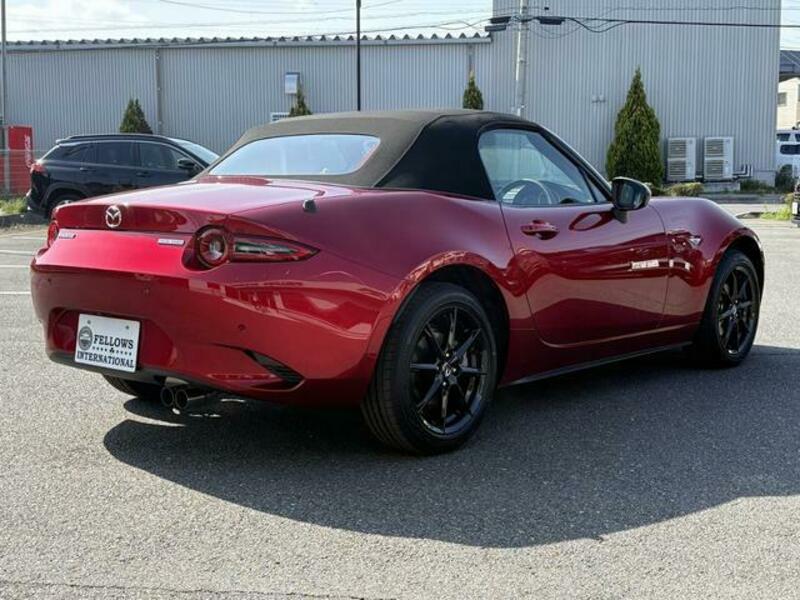 ROADSTER
