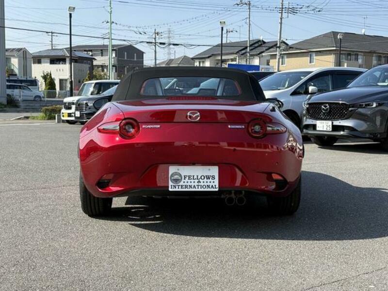 ROADSTER