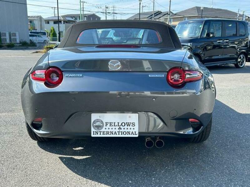 ROADSTER