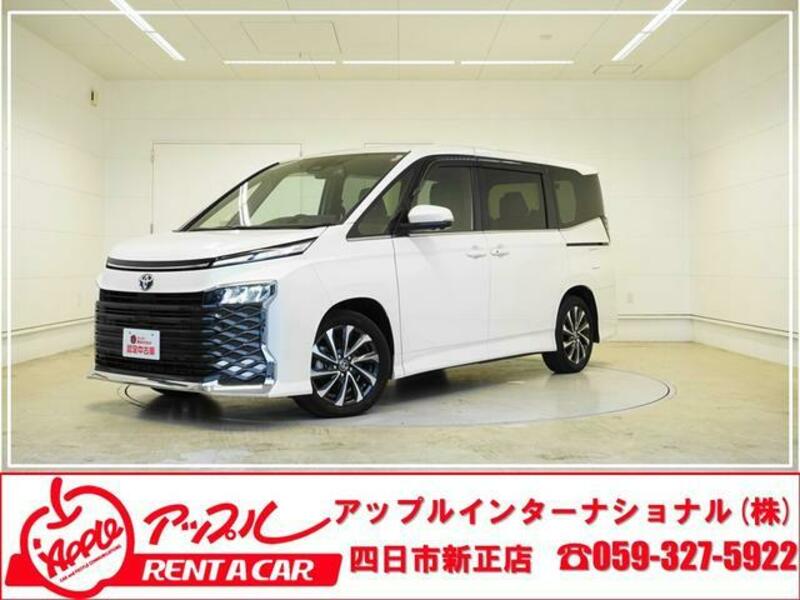 TOYOTA VOXY