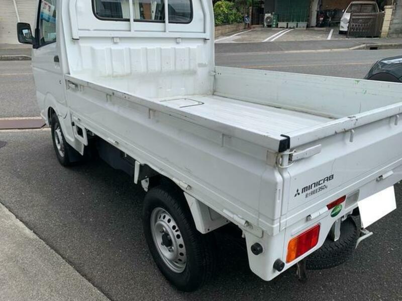 MINICAB TRUCK