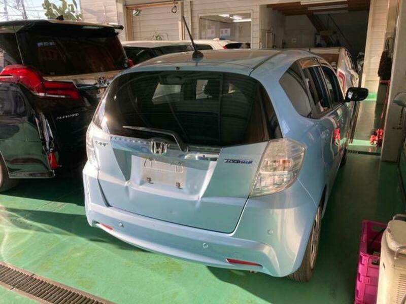 FIT HYBRID