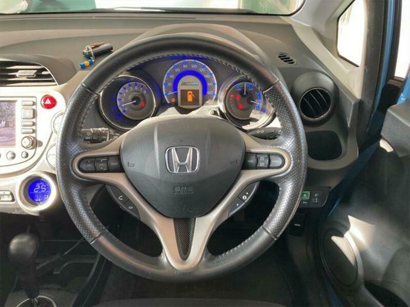 FIT HYBRID