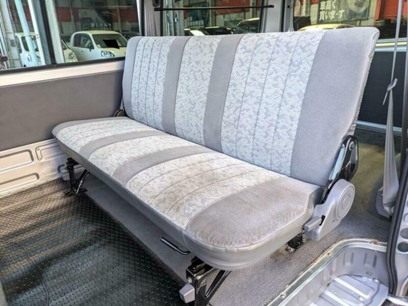 BONGO VAN