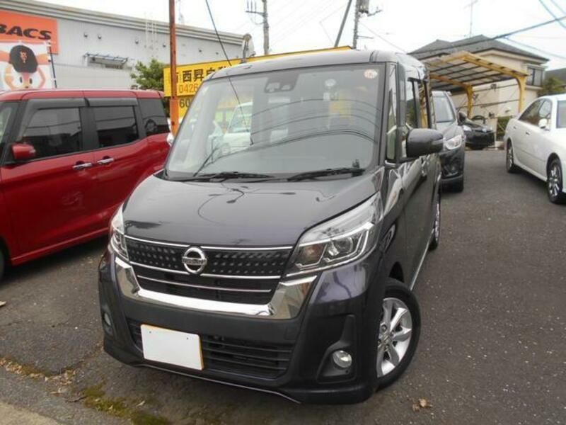 NISSAN DAYZ ROOX