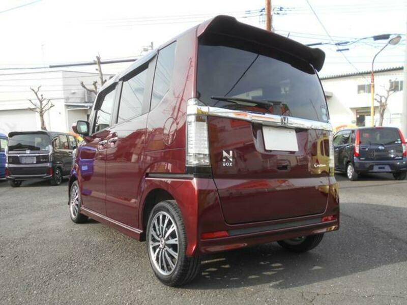 N BOX CUSTOM