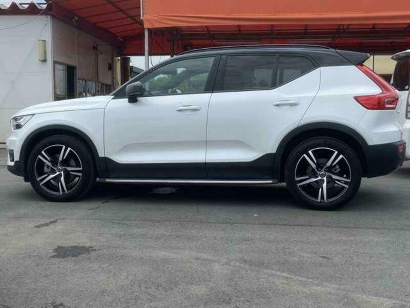 XC40