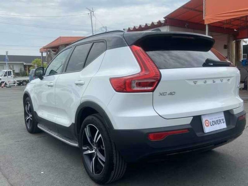 XC40