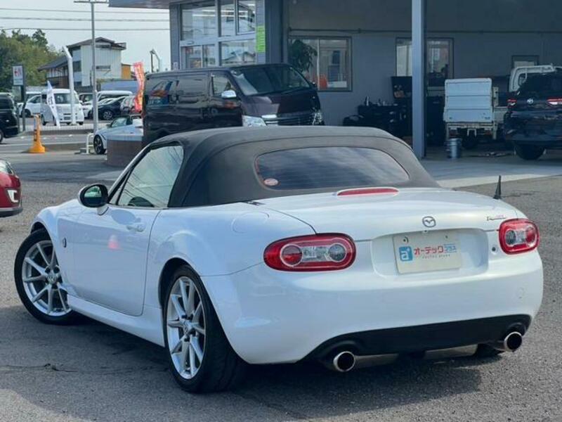 ROADSTER