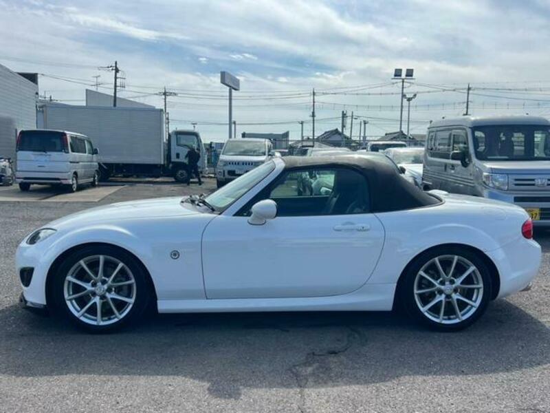 ROADSTER