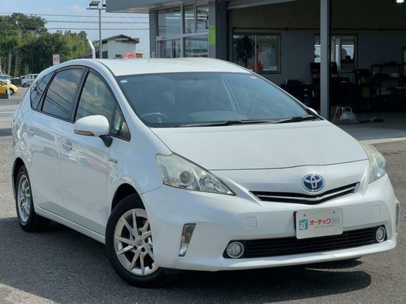 PRIUS ALPHA