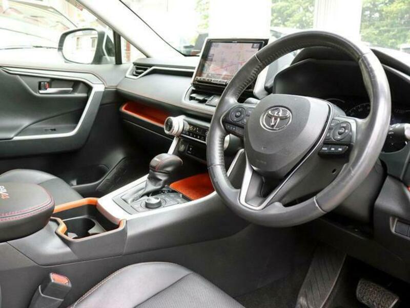 RAV4