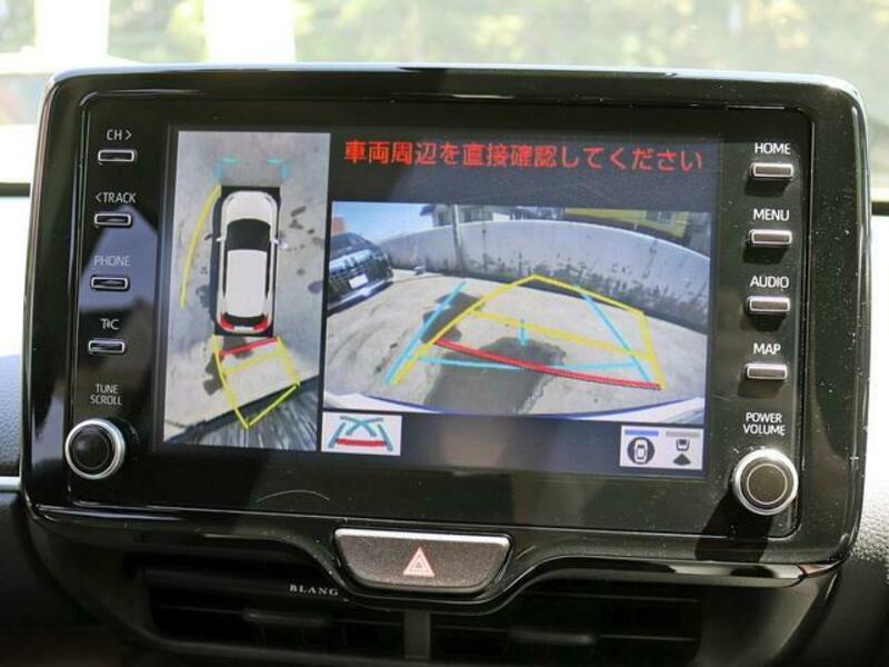 YARIS CROSS