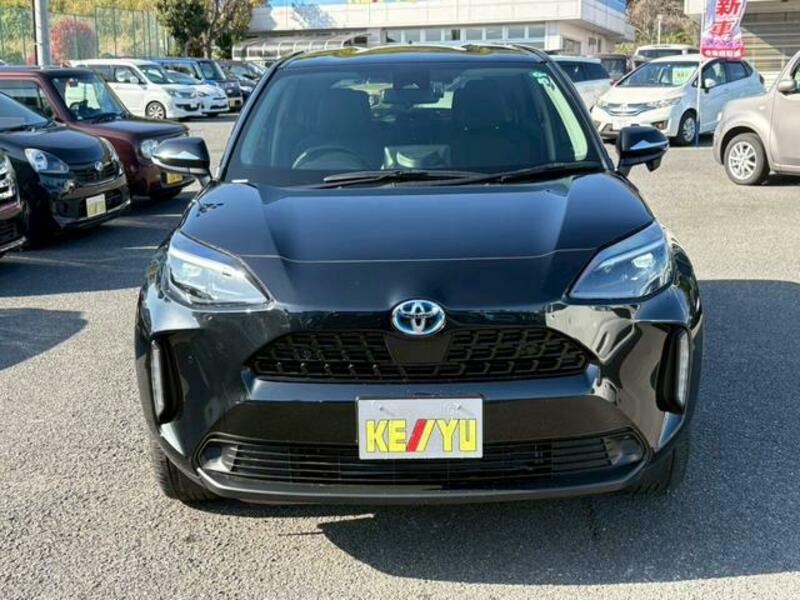 YARIS CROSS