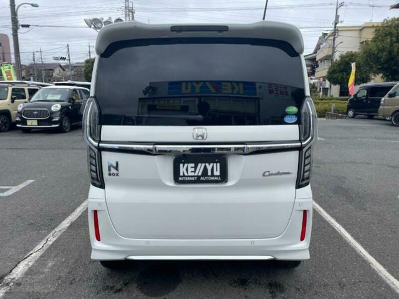 N BOX CUSTOM