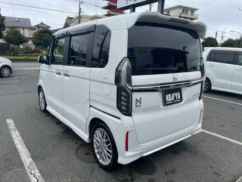 N BOX CUSTOM