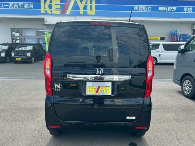 N BOX