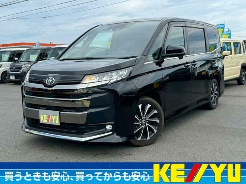 TOYOTA NOAH