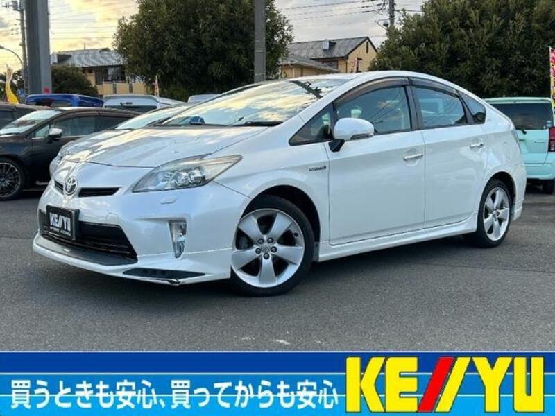 TOYOTA PRIUS