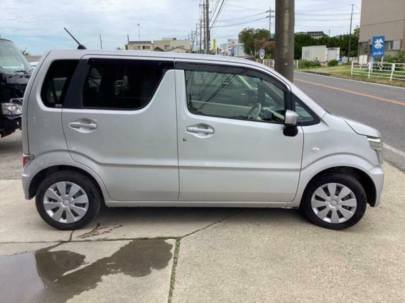 WAGON R