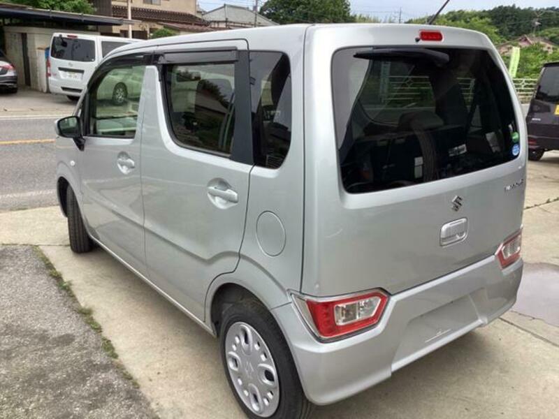 WAGON R