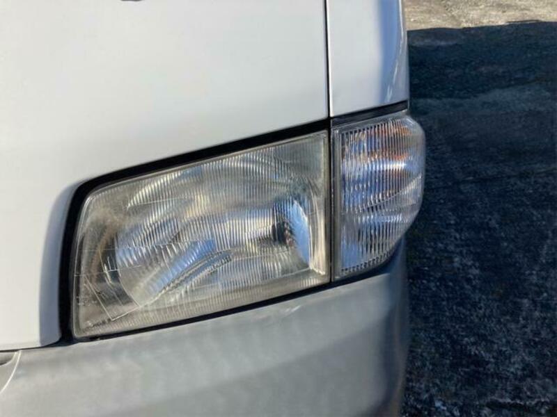 BONGO VAN