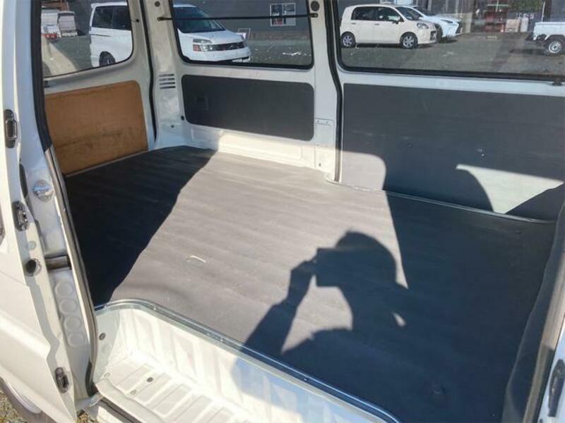 BONGO VAN