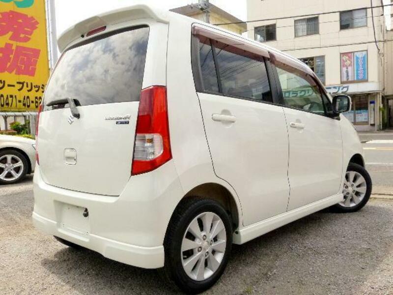 WAGON R