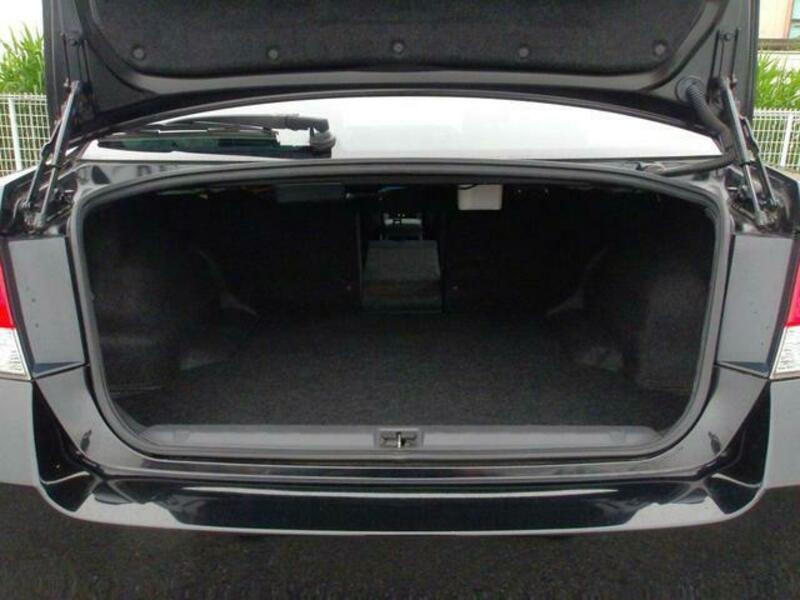 LEGACY B4