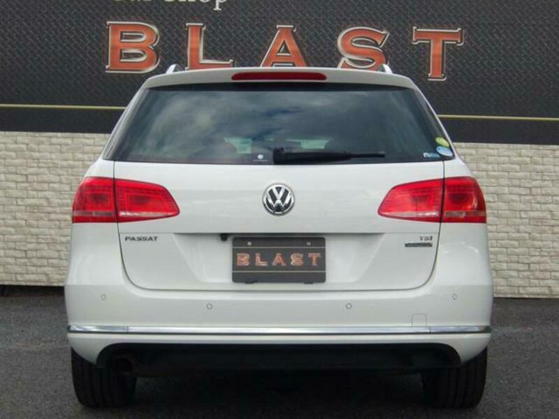 PASSAT VARIANT