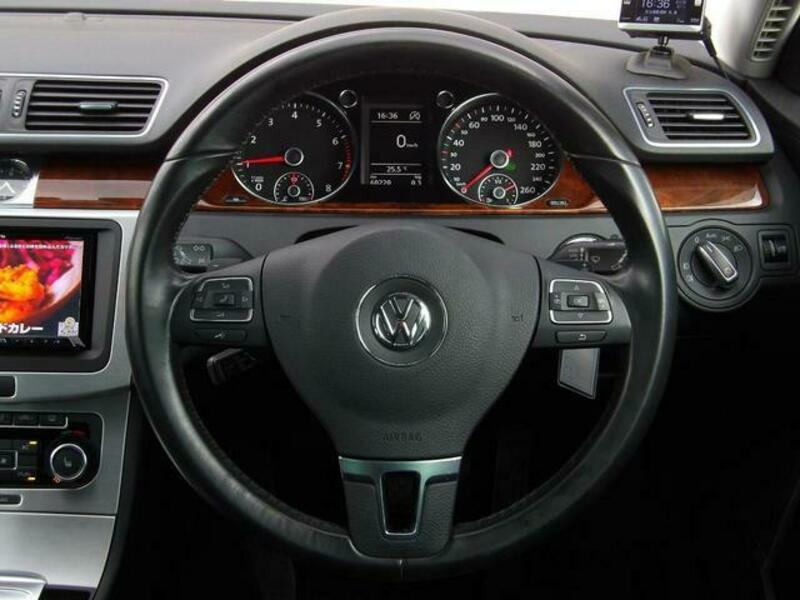 PASSAT VARIANT