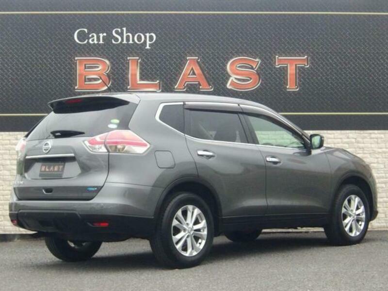 X-TRAIL