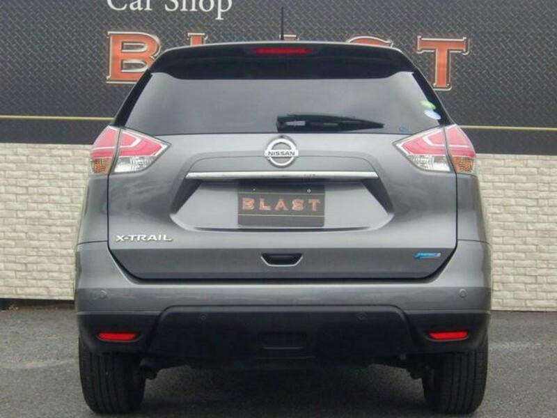 X-TRAIL