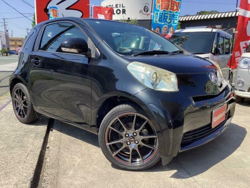 TOYOTA IQ