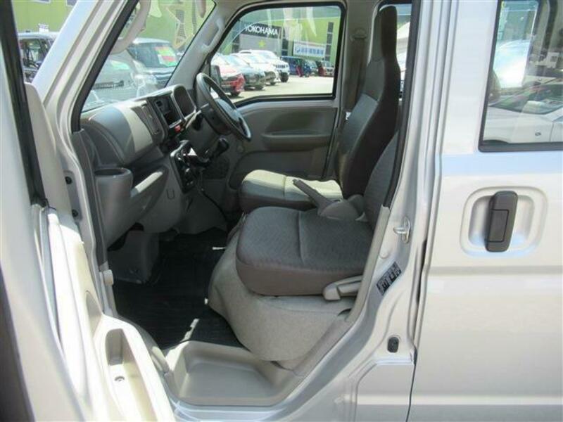 MINICAB VAN