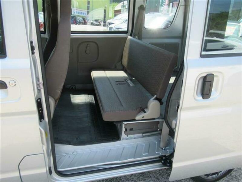 MINICAB VAN