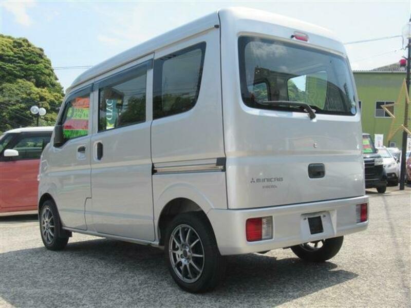 MINICAB VAN
