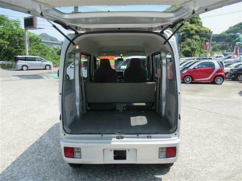 MINICAB VAN