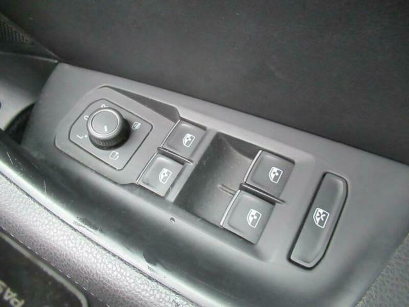 PASSAT VARIANT
