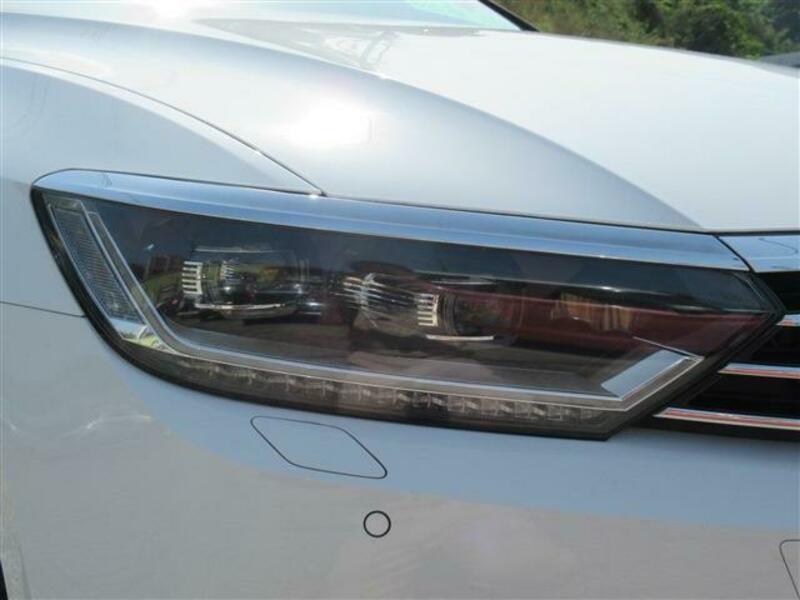 PASSAT VARIANT