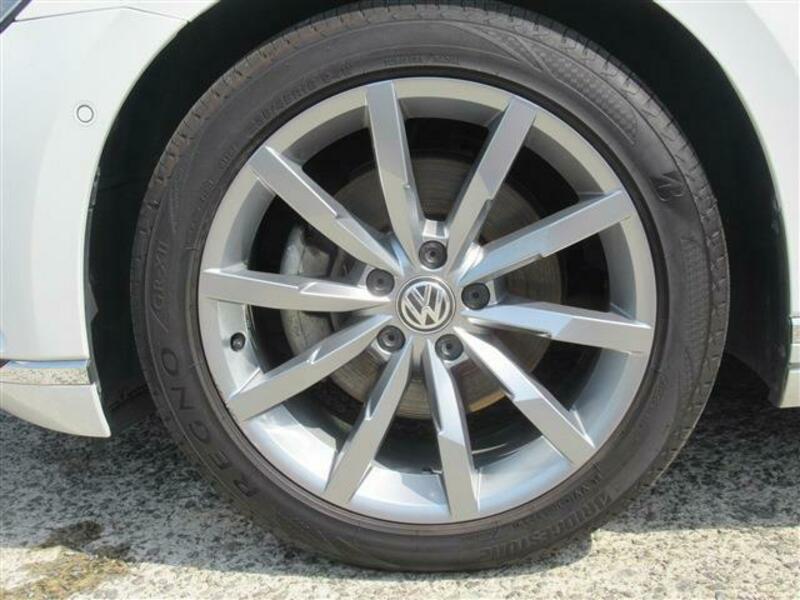 PASSAT VARIANT