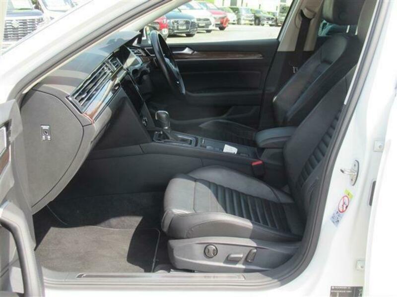 PASSAT VARIANT